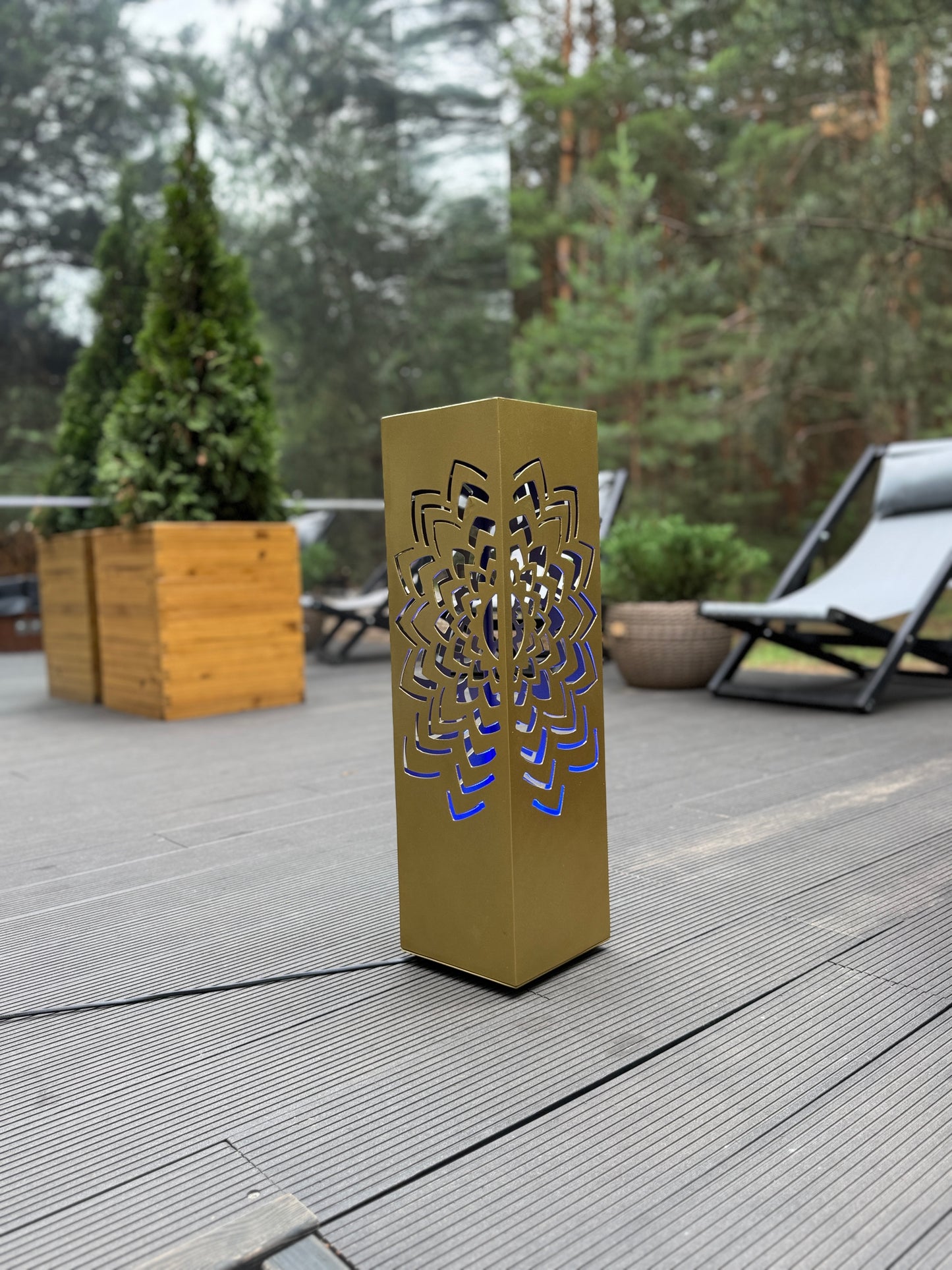 modern gold LED column lamp metal outdoor decorative lighting