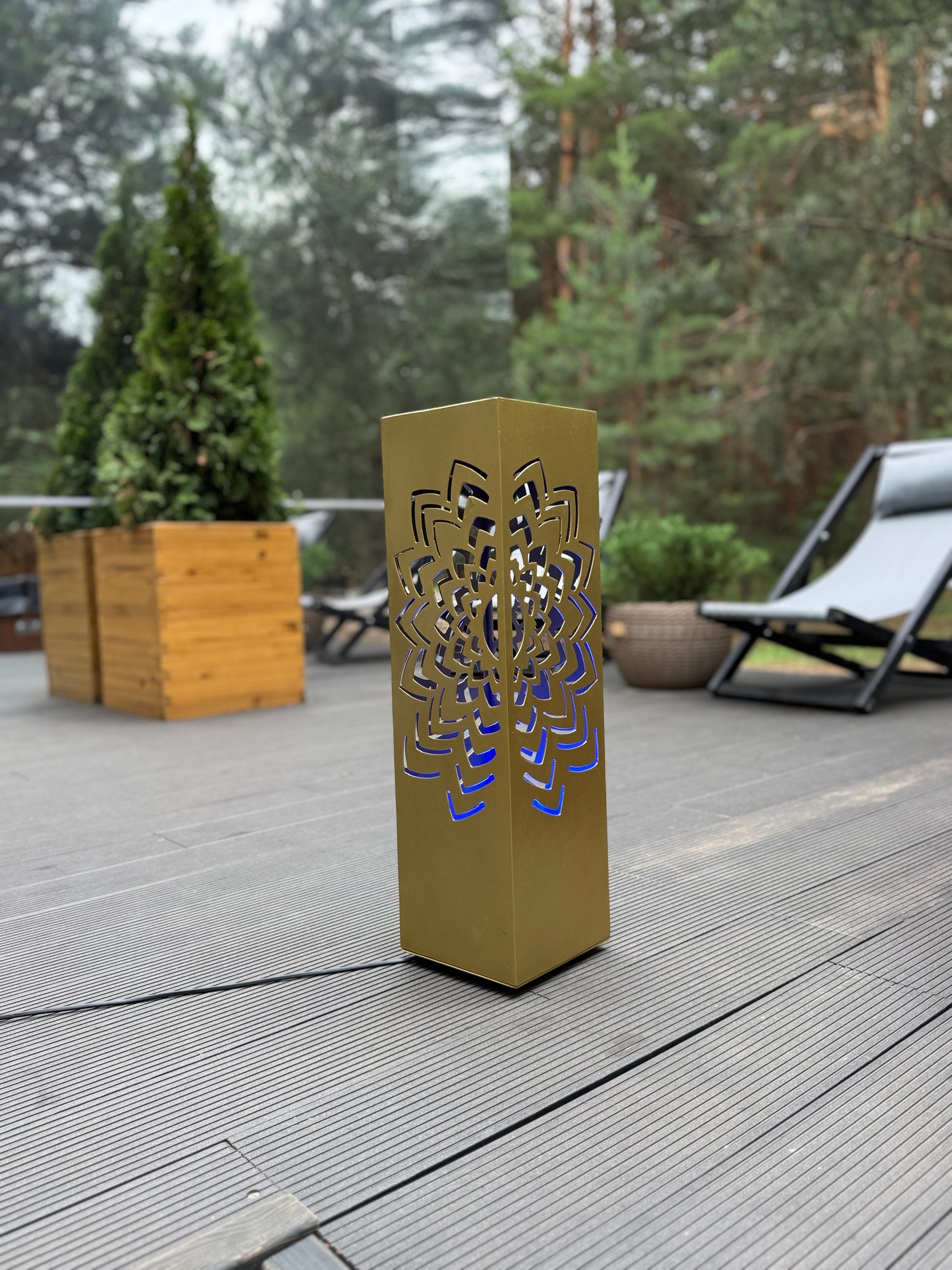 modern gold LED column lamp metal outdoor decorative lighting