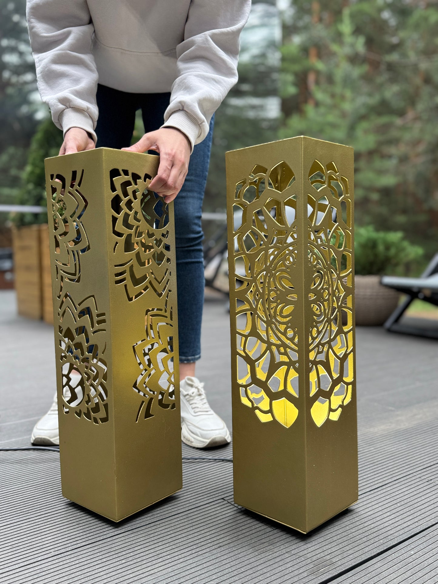 LED outdoor column lamp gold metal decorative lighting design