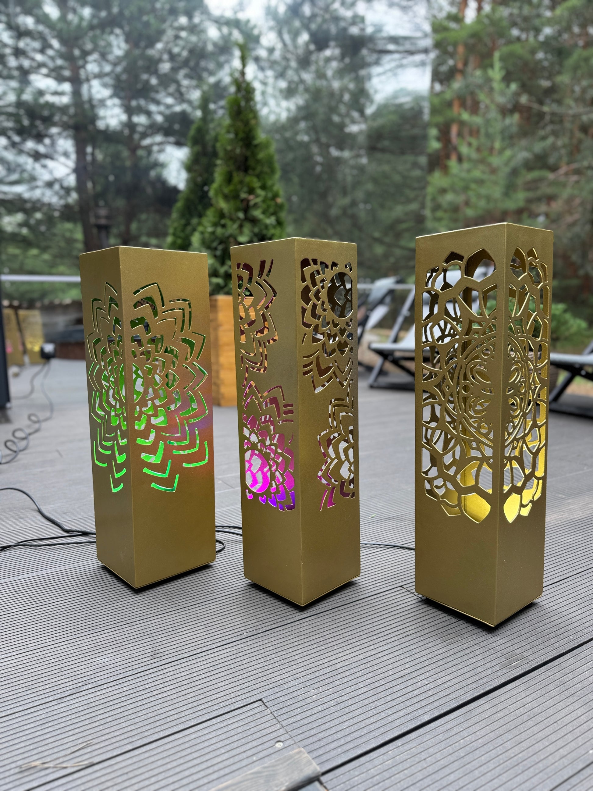 golden metal pillar lamp LED modern architectural lighting piece