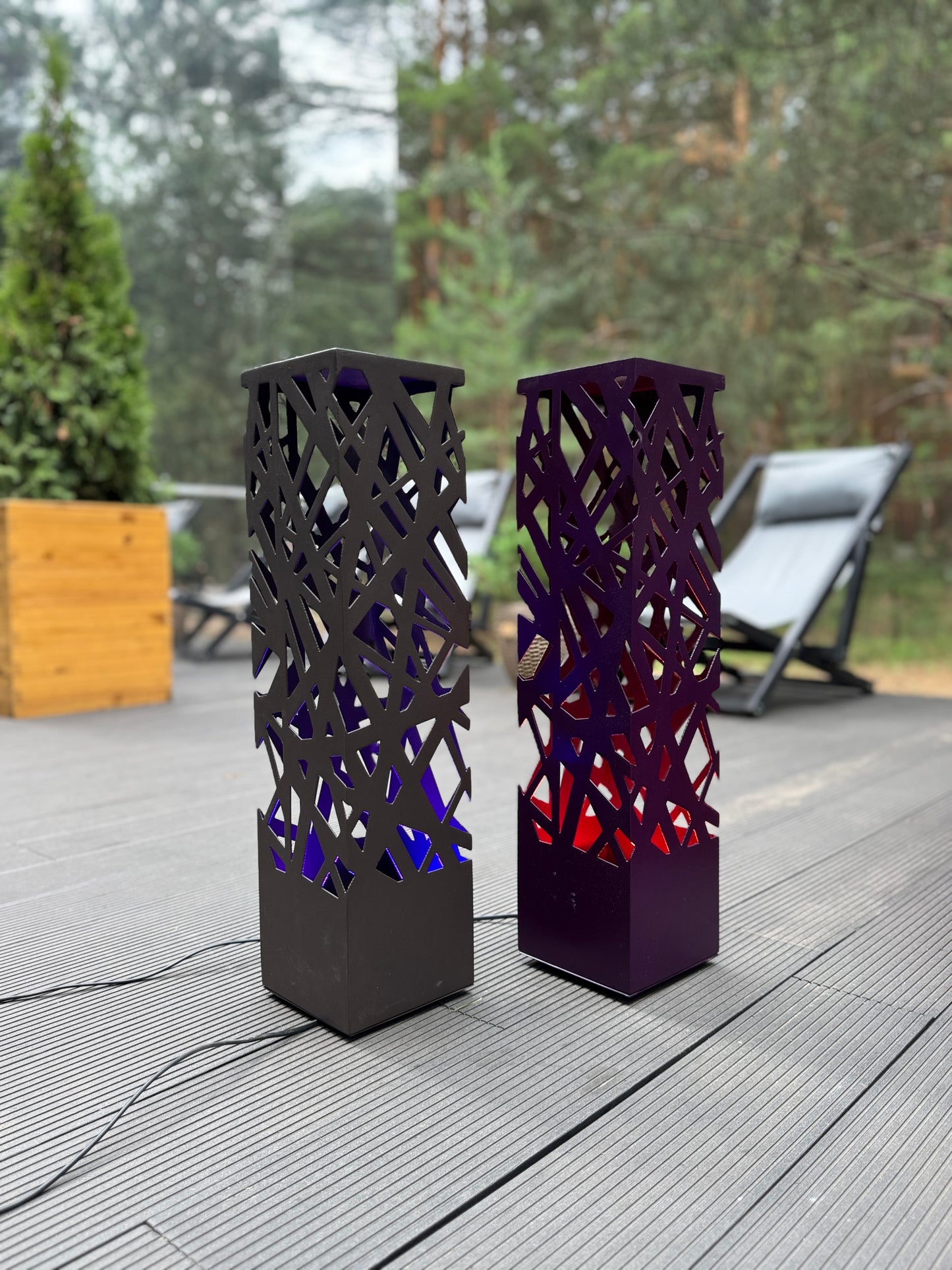 laser cut metal column lamp LED modern outdoor lighting design