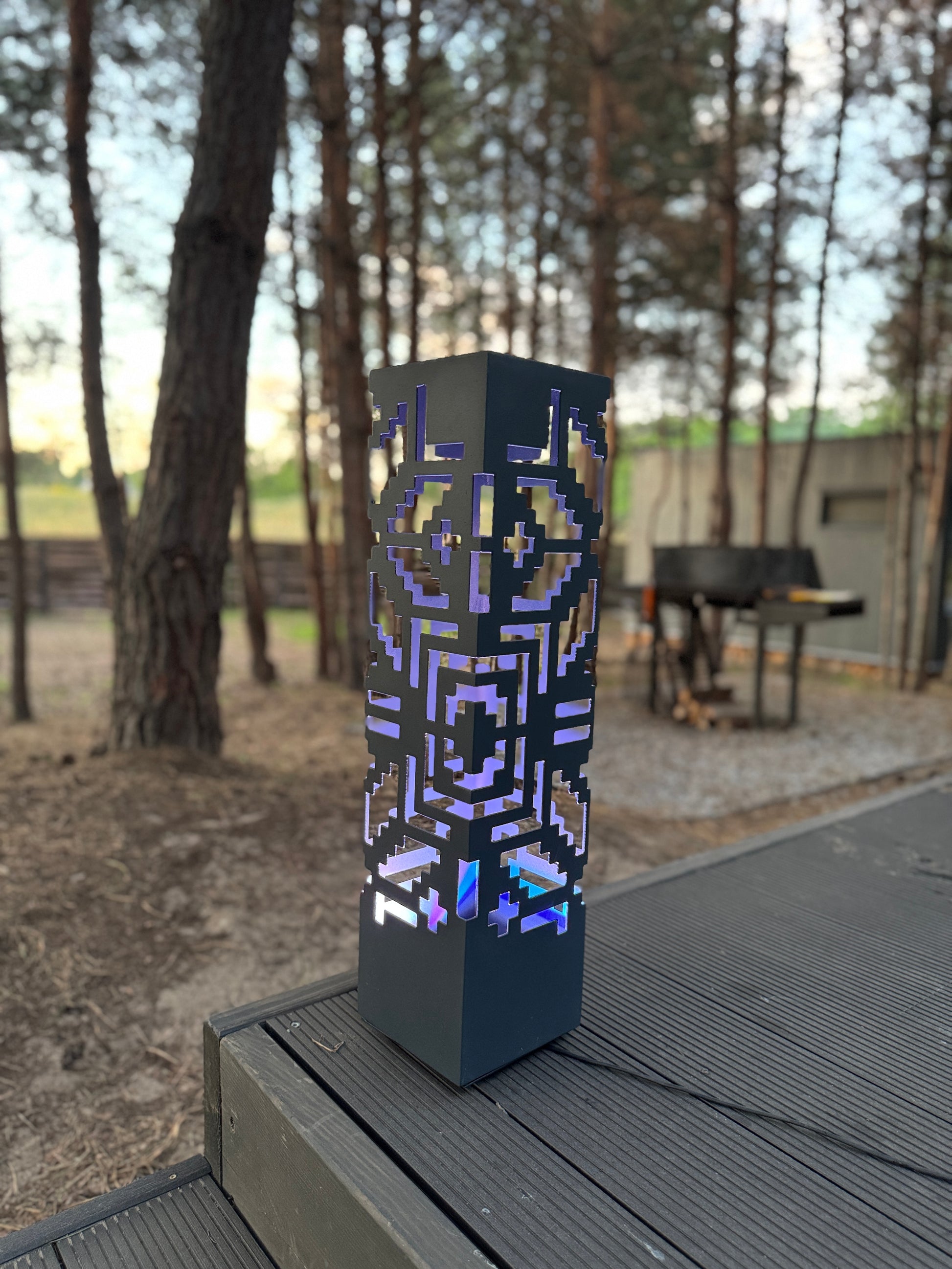 decorative outdoor metal lamp garden sculpture LED lighting design
