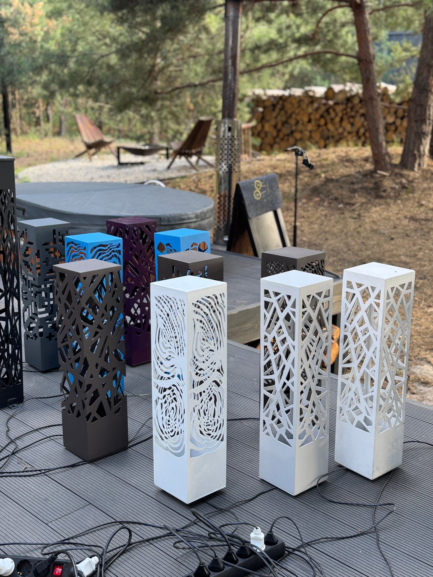 stylish metal floor lamp LED outdoor lighting sculpture design