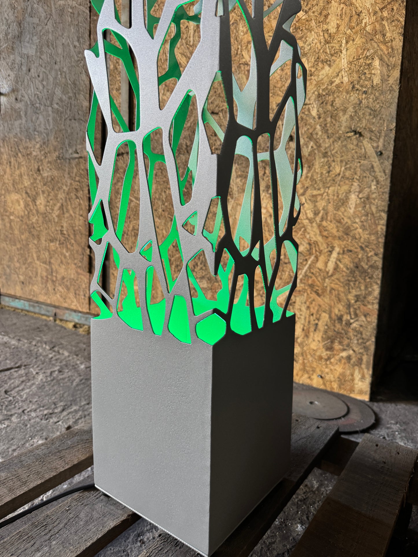 white metal outdoor LED column lamp architectural lighting decor