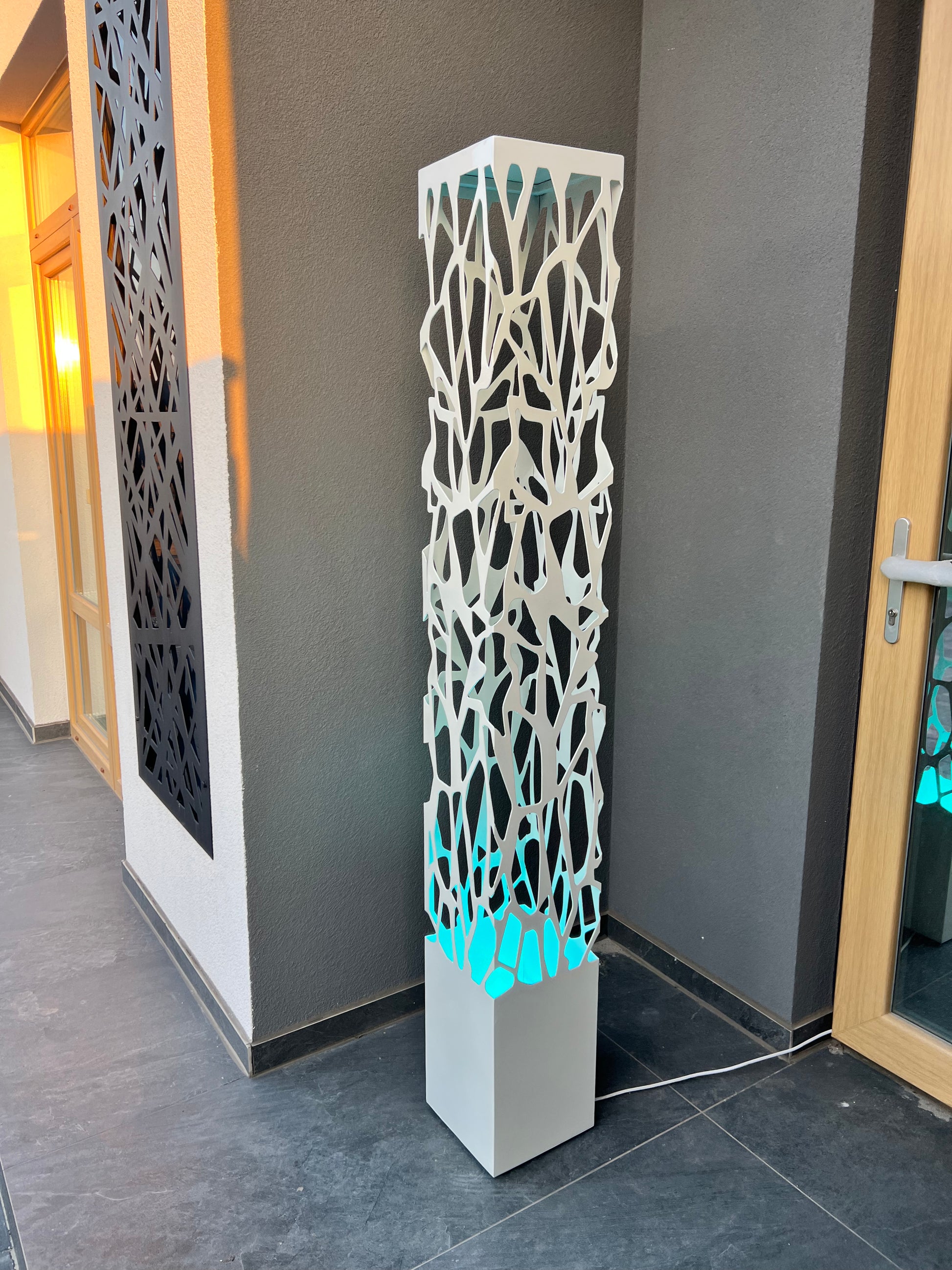 architectural white column light LED metal outdoor lighting fixture