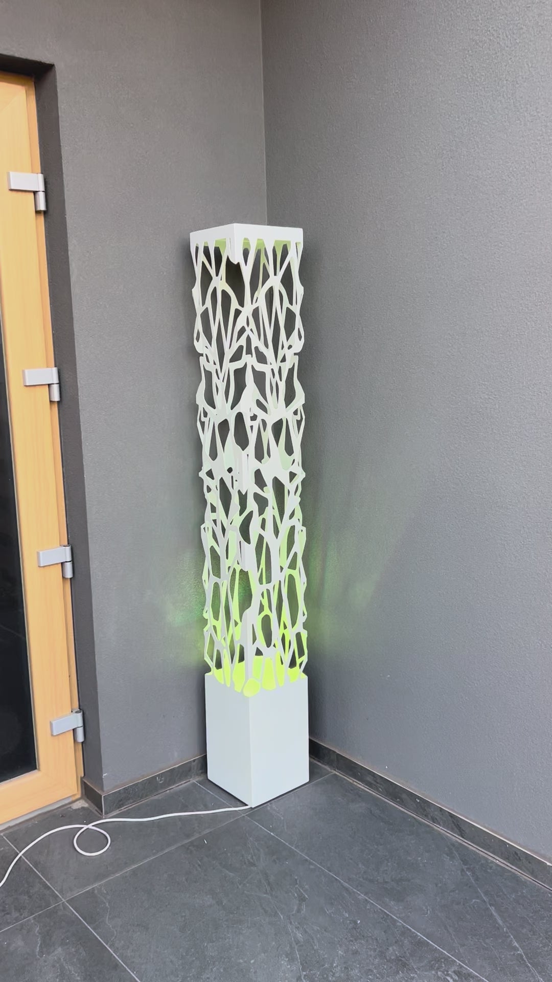 premium white metal column lamp LED outdoor lighting design